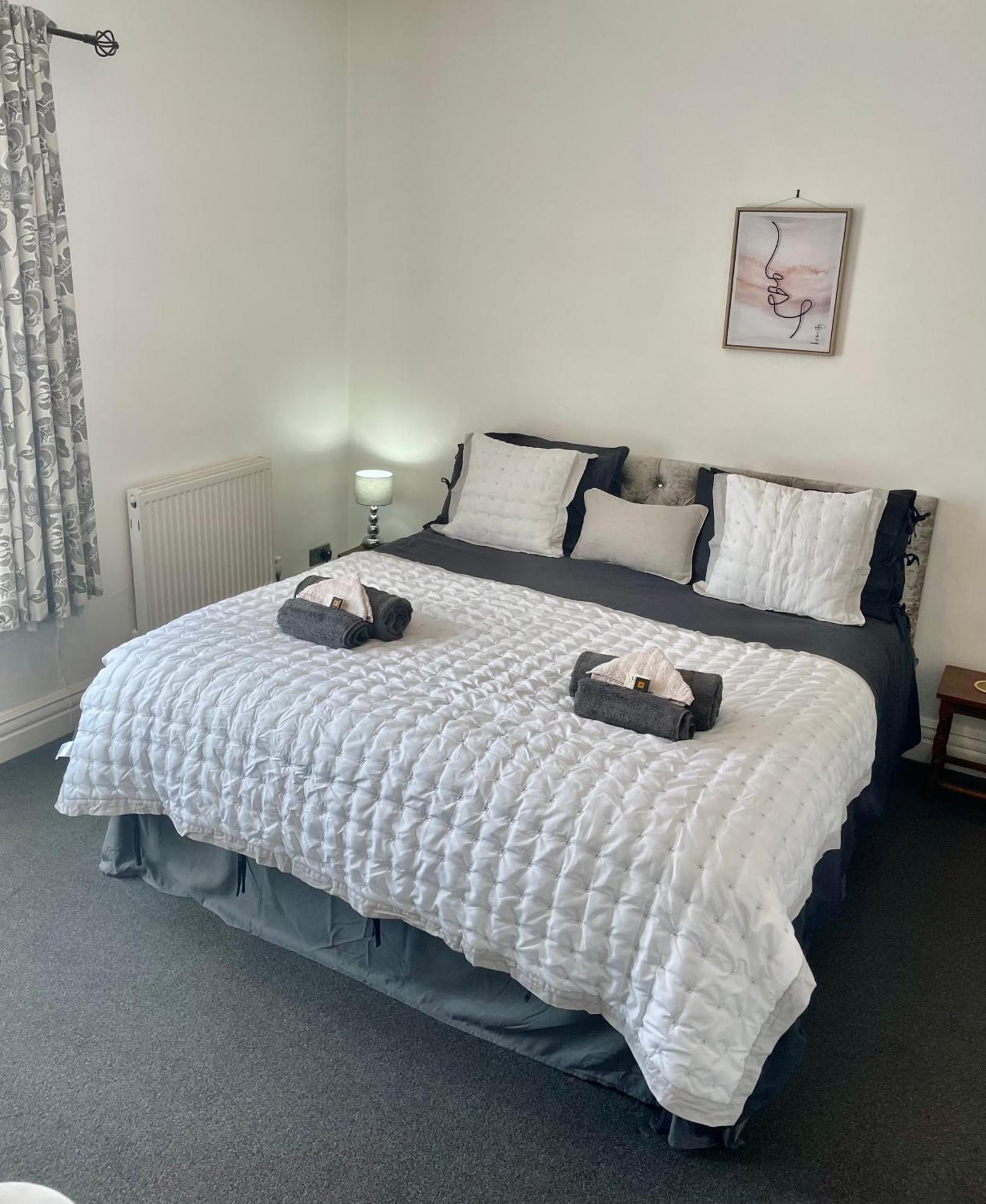 Entire Holiday Home In Blackpool With Free Parking And A Private Patio Garden מראה חיצוני תמונה